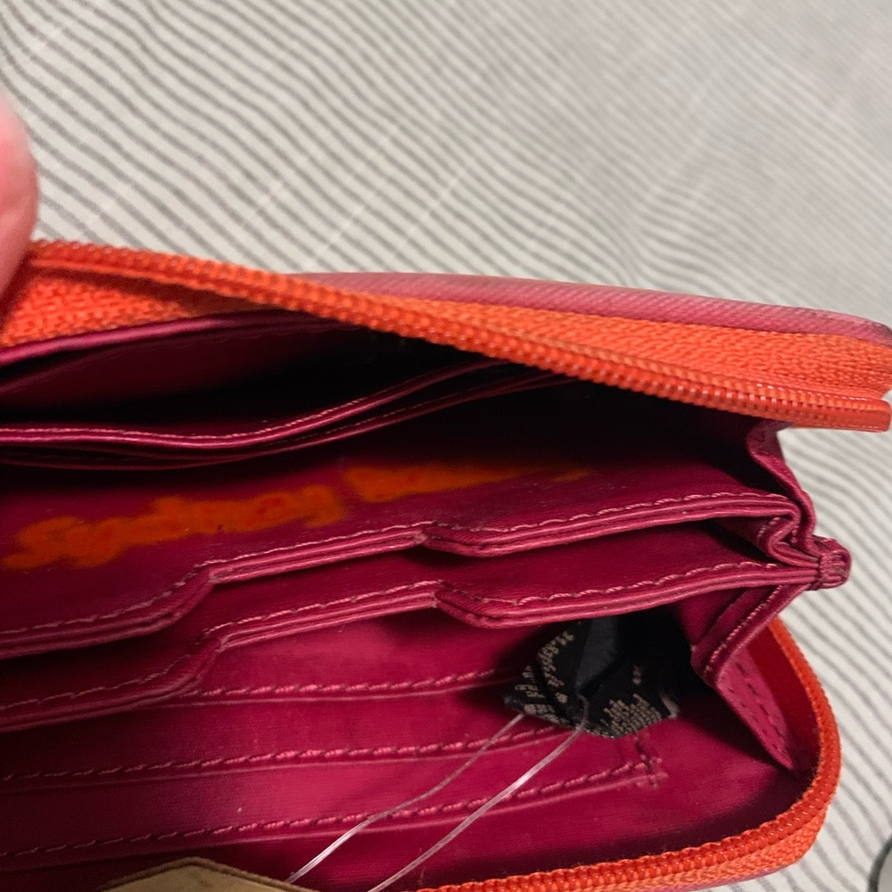 Fossil Coral and Pink Wallet - Picture 5 of 6
